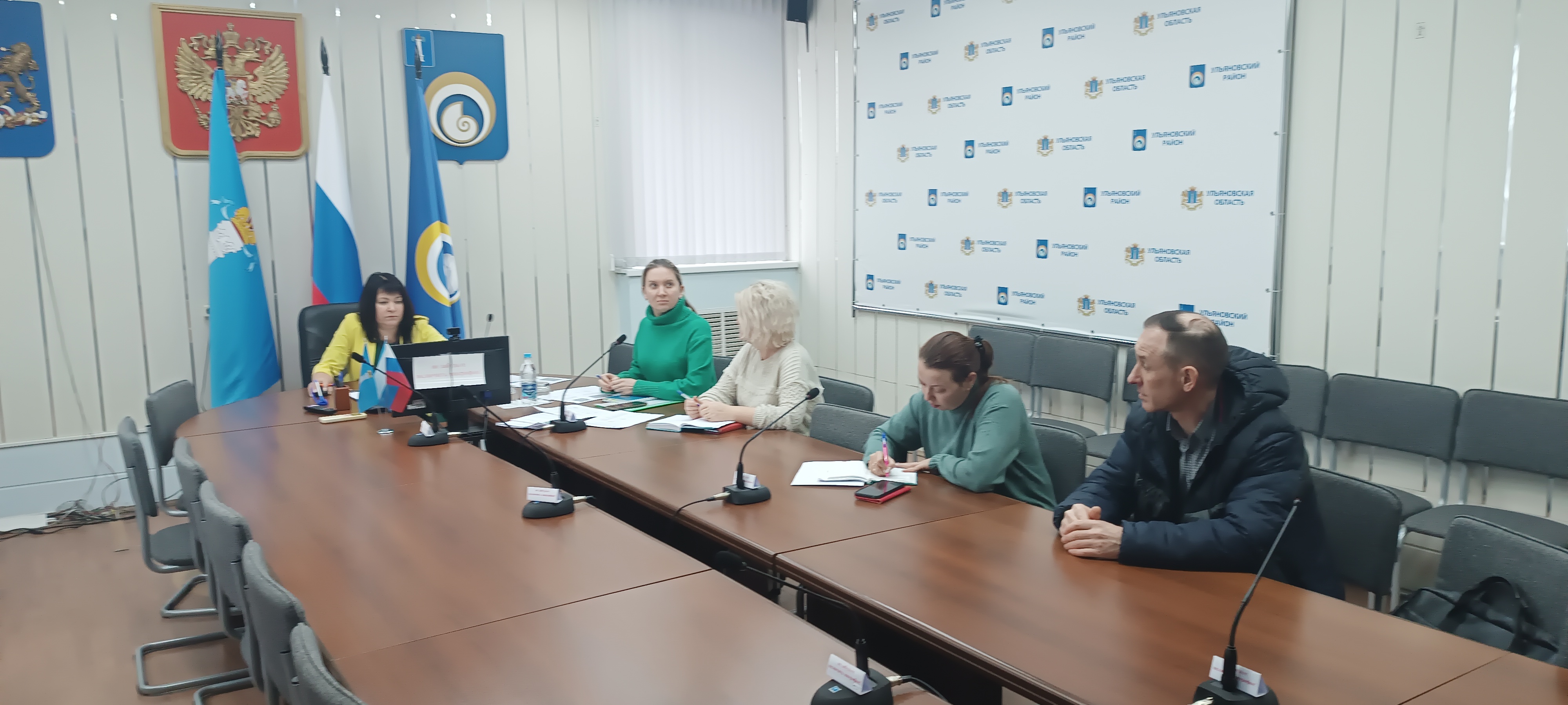 На территории МО "Ульяновский район" продолжается работа по заслушиванию работодателей.